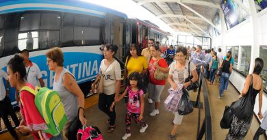 Detienen a hombre que manoseó a una nena en el tren internacional Detienen a hombre que manoseó a una nena en el tren internacional