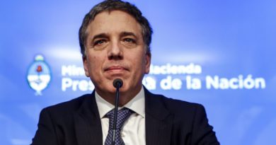 El ajuste del Gobierno tras octubre: tarifas al doble que la inflación y dólar a casi 20 El ajuste del Gobierno tras octubre: tarifas al doble que la inflación y dólar a casi 20