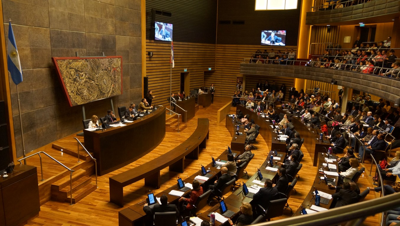 Diputados terminaron las sesiones y paran hasta el 1º de mayo de 2019 - La  Voz de Misiones