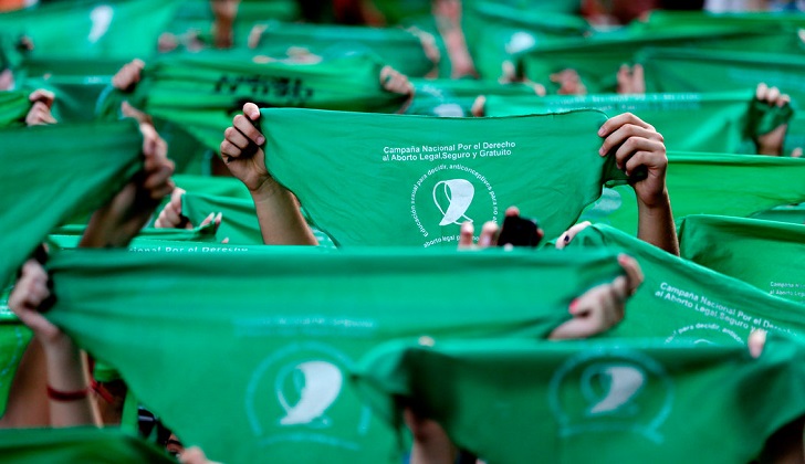 "A seis meses de aprobada la ley, no hubo una sola muerte vinculada al aborto"