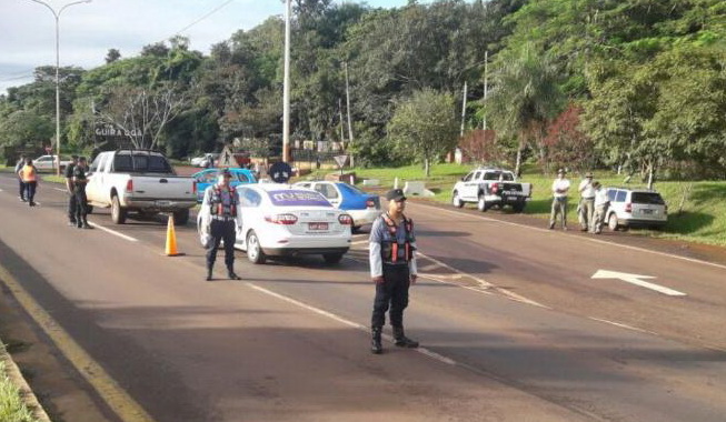 Policías de Tránsito fueron detenidos por cobrar una infracción en ...