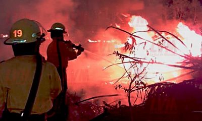 Tres dotaciones de Bomberos trabajan en incendio en reserva Monte Seguín