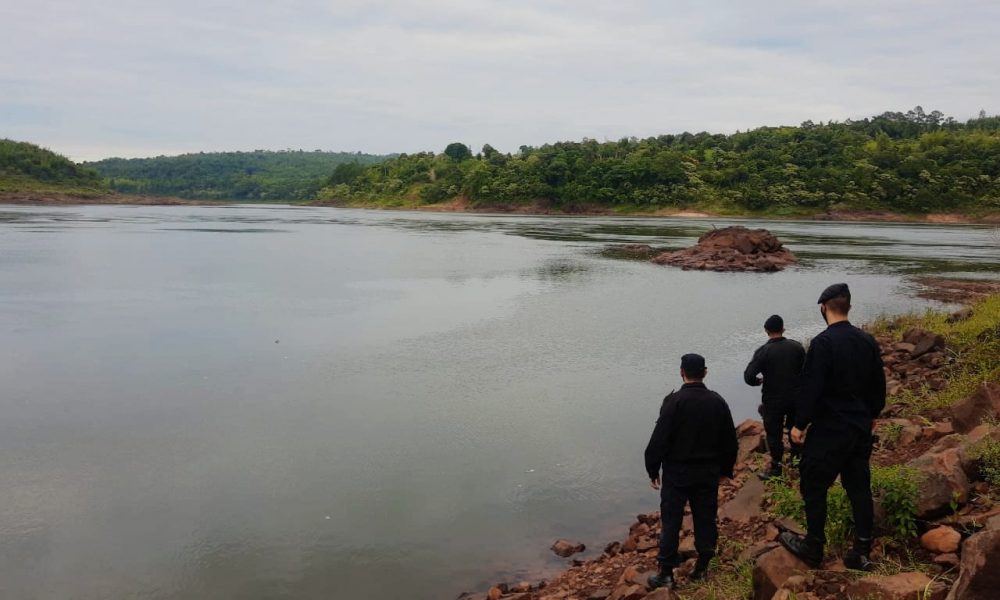 Encontraron ahogados a los tres hermanitos que buscaban en el río Paraná
