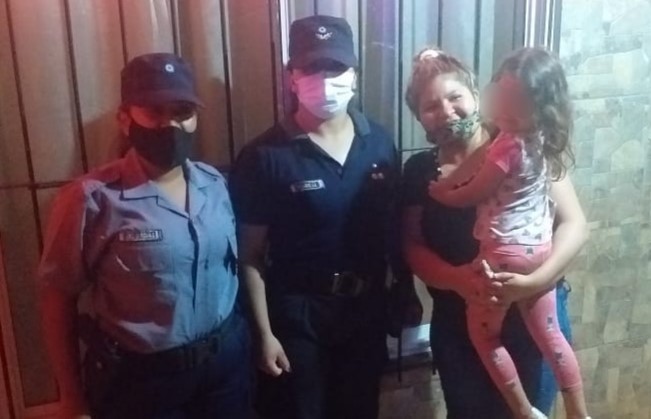 Posadas: niña de 5 se atragantó con caramelo y fue salvada por policías