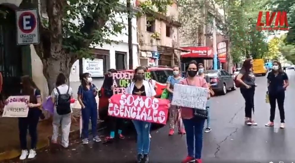 Estudiantes de la Unam piden la presencialidad para poder recibirse