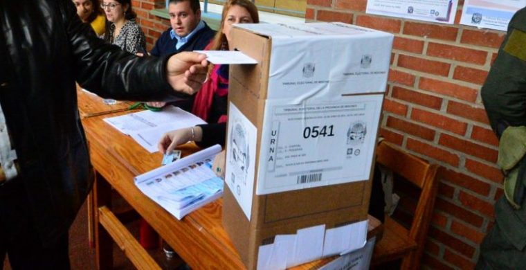 Pagan hasta $6.000 para ser autoridad de mesa en las elecciones del 6 de junio