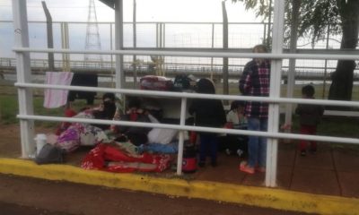 Ingresaron a Misiones las familias varadas en el puente hace 18 días