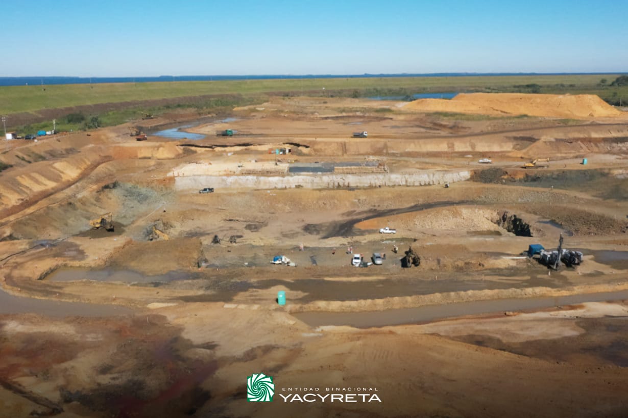 Primer aniversario de la obra de maquinización del brazo Aña Cuá