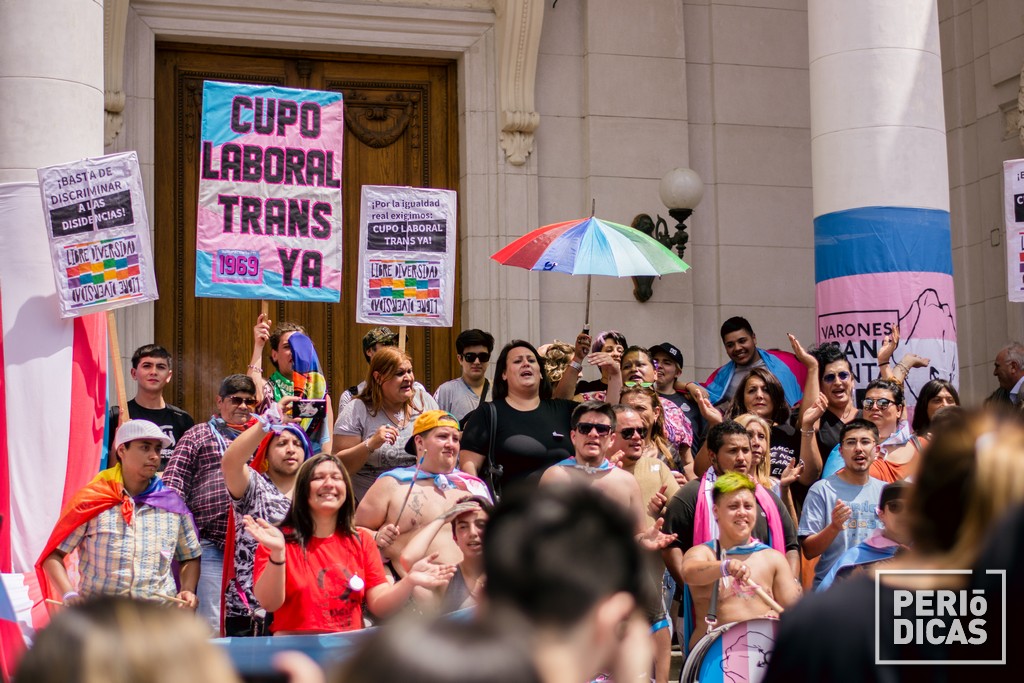 Es ley en Argentina el cupo laboral mínimo para travestis y trans