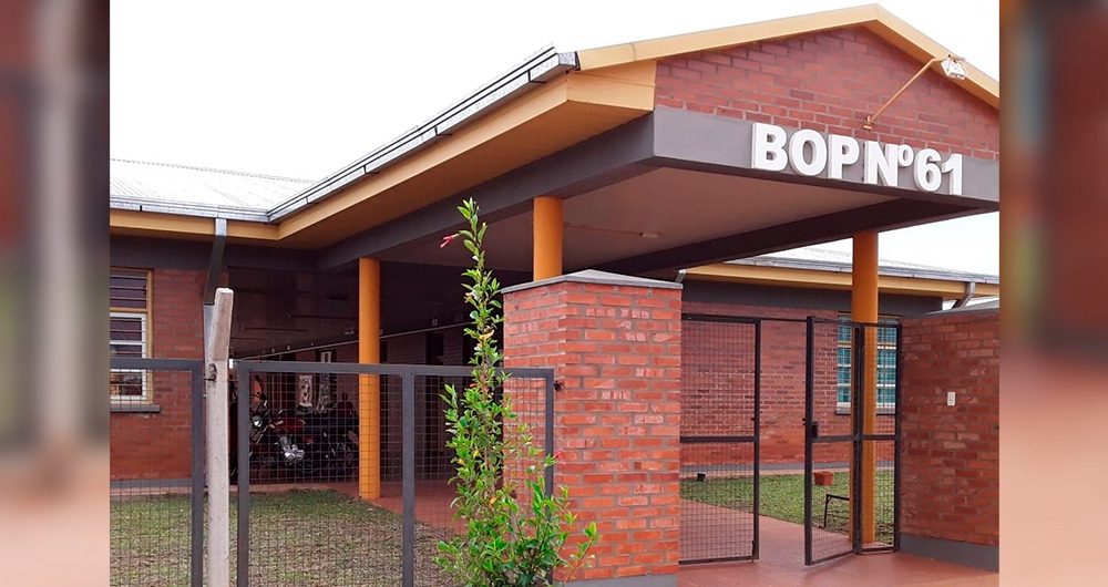 Denuncian a docente del B O P N 61 por acosar a una alumna por WhatsApp