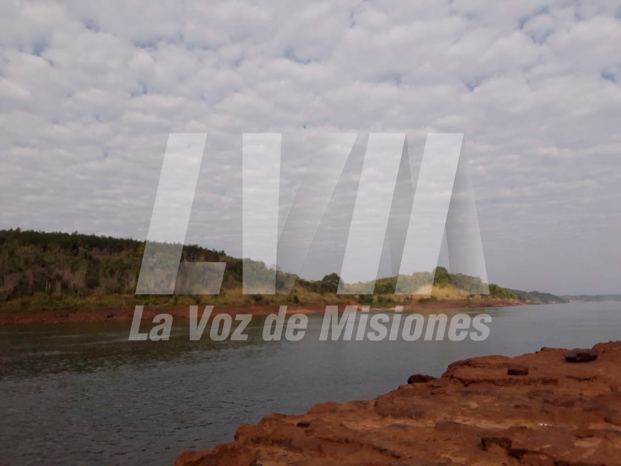 Un pasaje de $4.000 y un paseo de 5 minutos, crónica de un cruce en la frontera