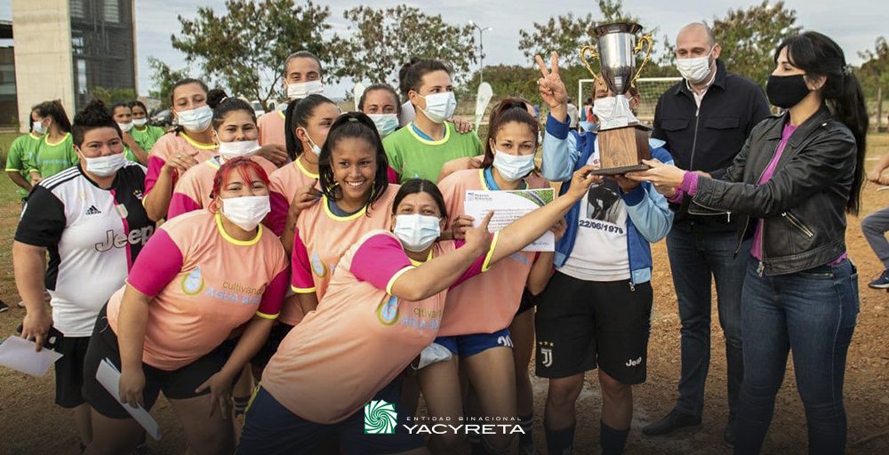 Se realizó el Torneo de Fútbol Femenino Copa “Mujeres Históricas” en el barrio Virgen del Rosario