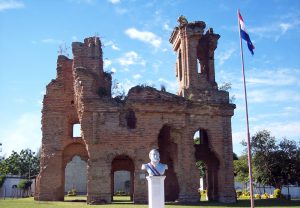 Ruinas de la Iglesia de Humaita.