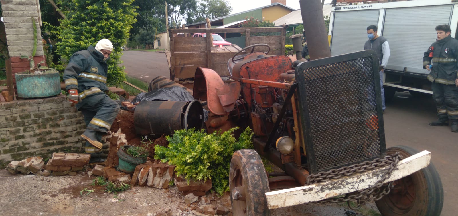 Murió aplastado por la rueda de su tractor en Leandro N. Alem