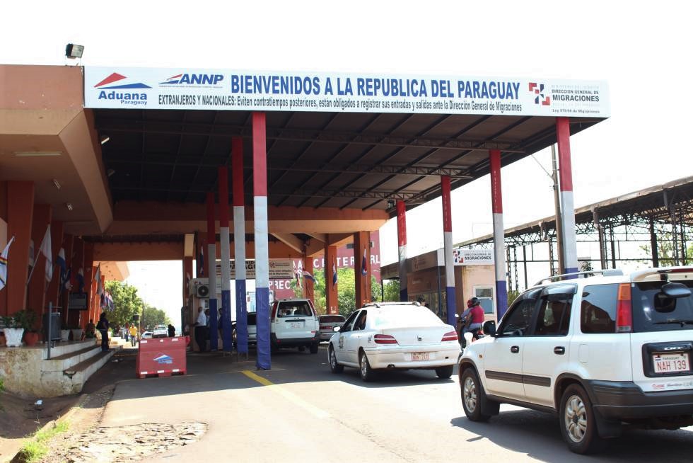 Paraguay pide PCR y carnet de vacunación completo para ingresar al país