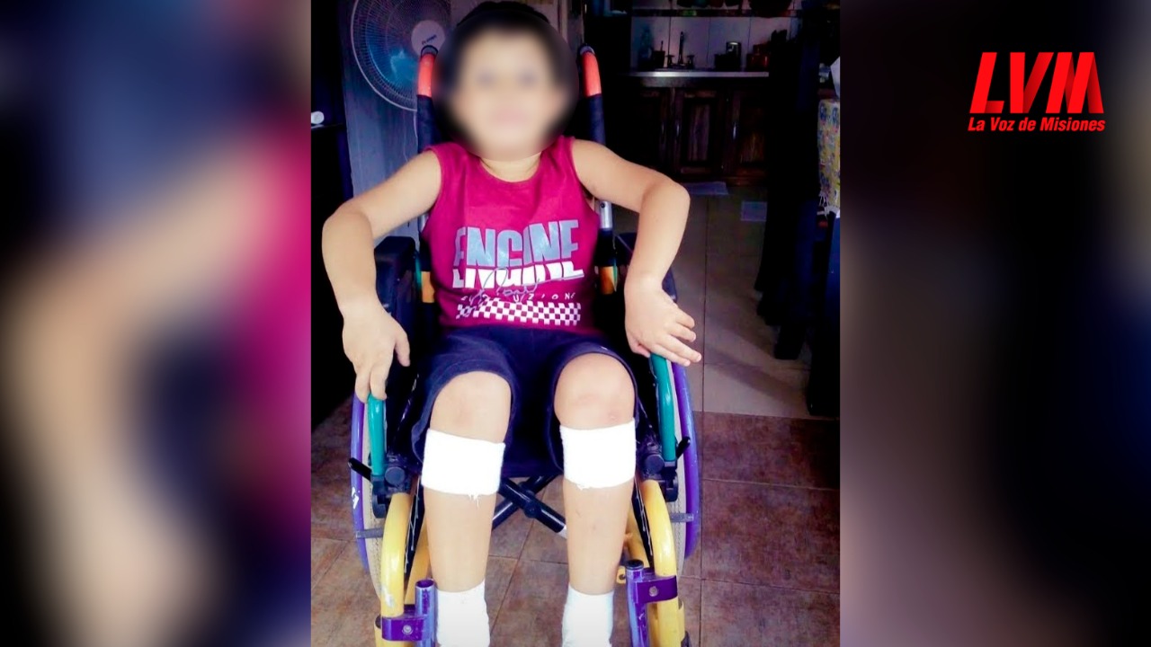 Golpearon a su hijo en la escuela y vende pan casero para estudios médicos