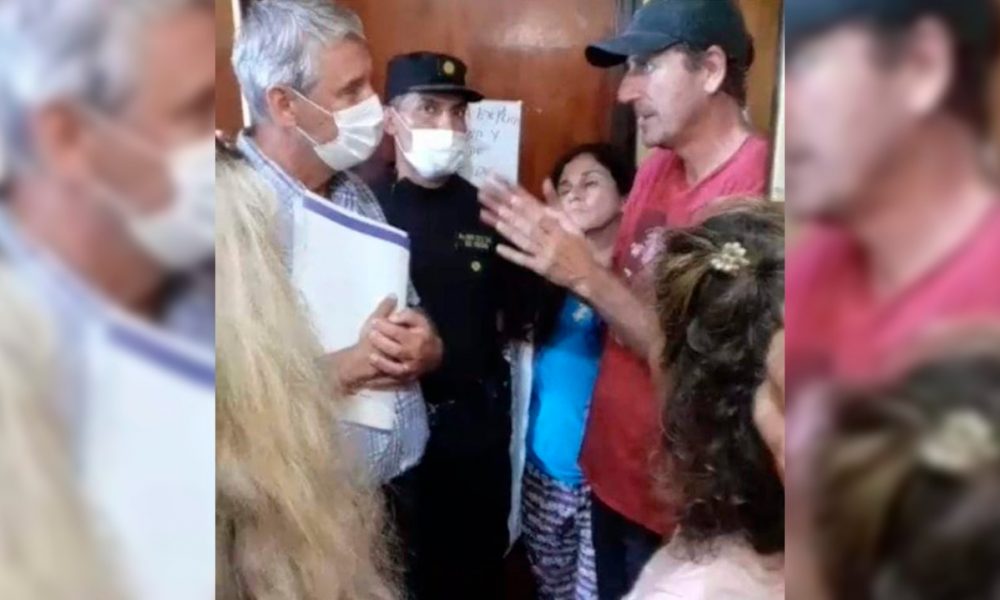 El ministro Sedoff llevó el pedido de los docentes en lucha al gobernador