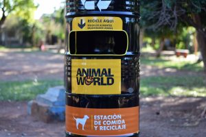 Animal World presentó la primera estación de comida y reciclaje en la chacra 93