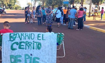 Santa Ana: en reclamo por agua potable familias de varios barrios se unieron y marcharon hasta el municipio