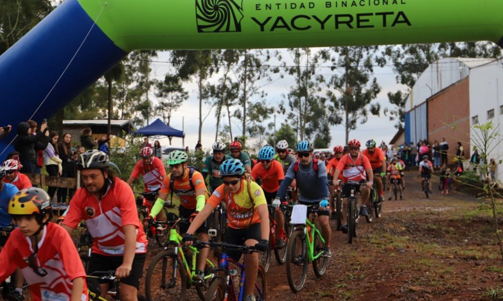 Yacyretá y el cicloturismo en San Vicente