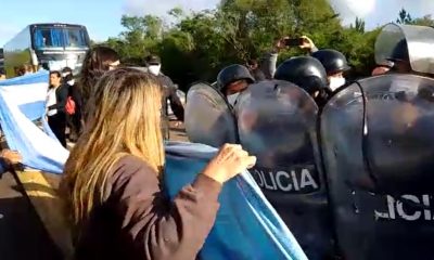 La Policía intervine en manifestaciones de docentes en ruta 12 y 14