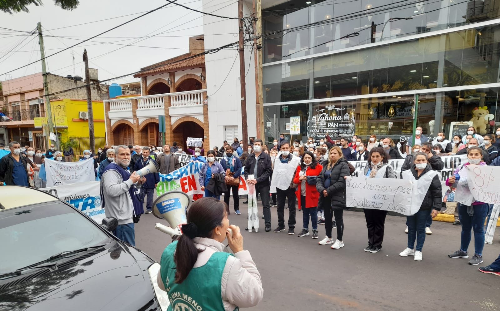 Trabajadores de Salud Pública firman acuerdo salarial y levantan el paro