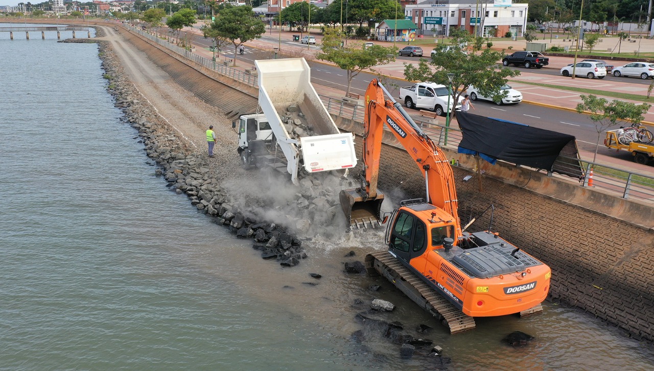 Obras del pedraplén en la avenida Costanera Etapa IV se encuentra en su etapa final