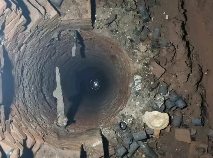 Obreros descubren túnel y pozo de 30 metros en sede de la Unam en Apóstoles
