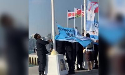 Hinchas argentinos en Qatar bajan bandera de Inglaterra e izan una de Malvinas