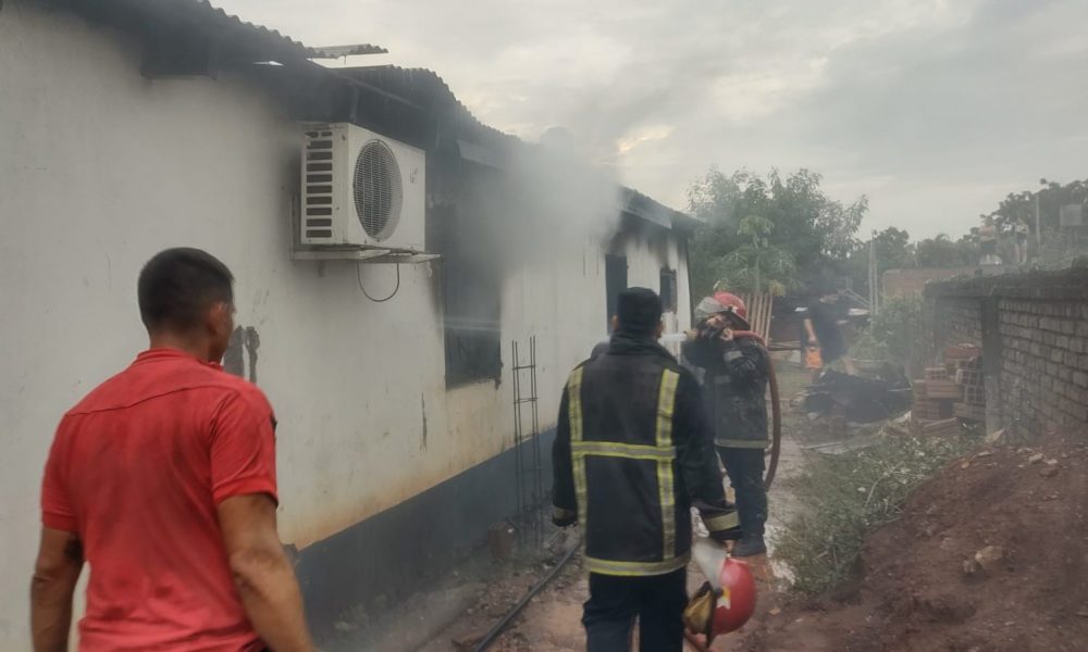 incendiar la casa