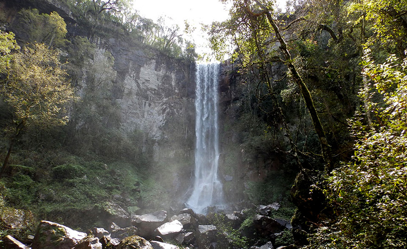 saltos y cascadas