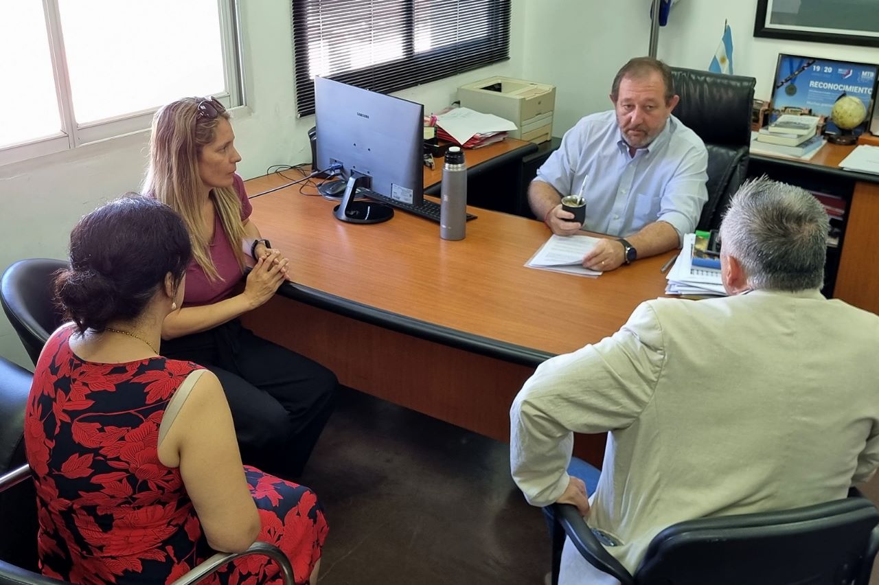 Yacyretá firmó un convenio de cooperación con los Bomberos Voluntarios de Posadas
