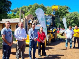 Yacyretá entregó moderna maquinaria al municipio de Loreto