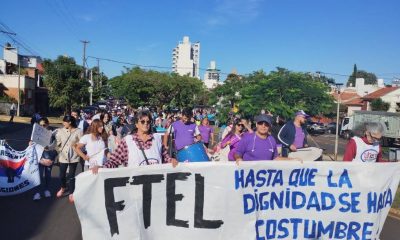 Gremios docentes marchan al Consejo de Educación para reclamar salarios