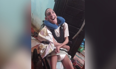 Joven necesita silla de ruedas postural: "No puede ir a la escuela ni a terapia"