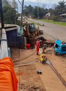 Convenio entre Samsa, Eprac y familias de Lapachitos garantizan conexiones de red de agua y cloacas