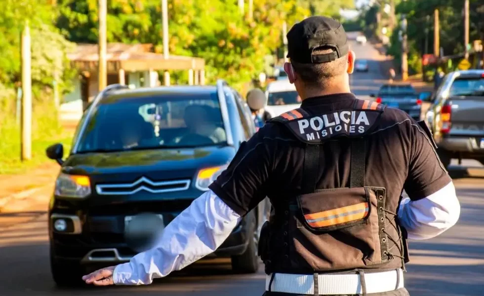 policías y penitenciarios