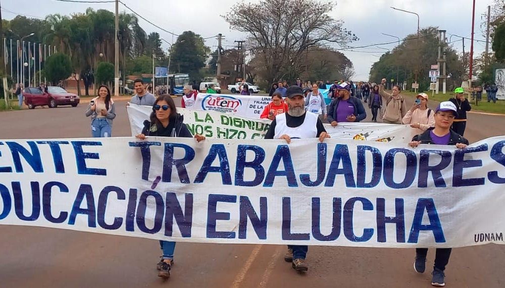 Docentes del FTEL inician paro de 48 horas y mañana realizan asamblea