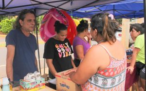 Feria de la Economía Popular recibió herramientas para el trabajo y la producción