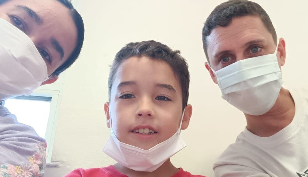 Tiene 8 años, le detectaron un tumor en la mandíbula y recaudan fondos en Alem