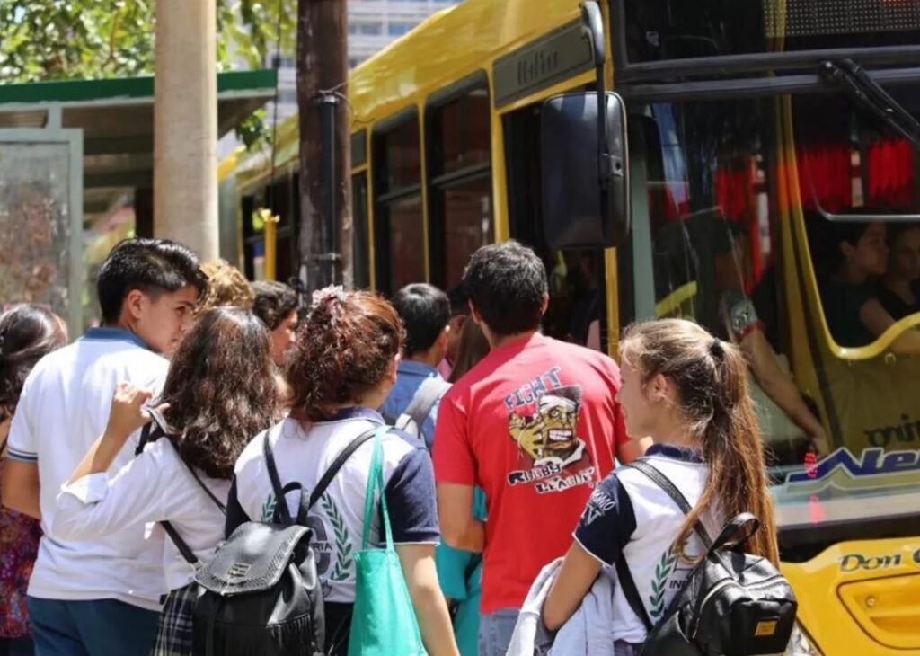 Desde hoy y hasta el 19 de abril se podrá renovar el boleto estudiantil gratuito 