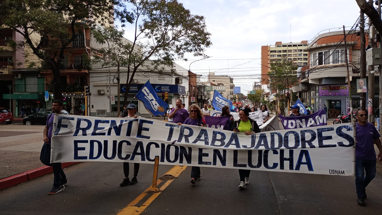 Docentes del FTEL convocaron a un paro para el lunes y martes