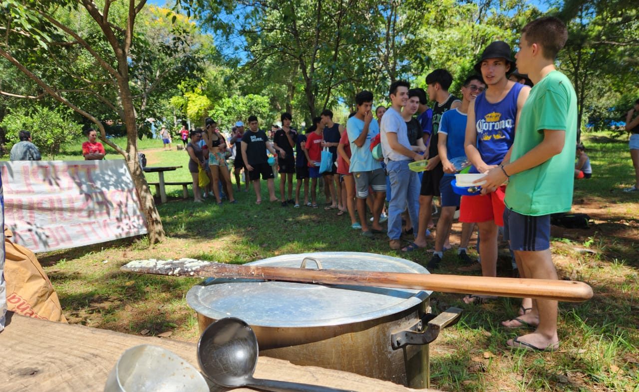 Estudiantes de la Unam hicieron olla popular pidiendo reapertura del comedor