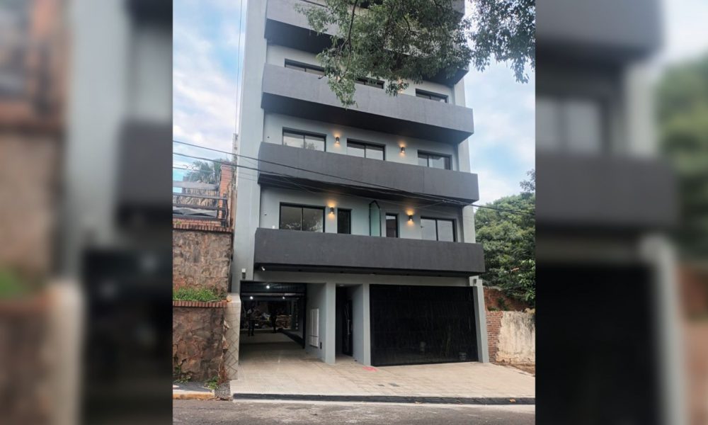 Pintor murió al caer del cuarto piso de un edificio en Posadas