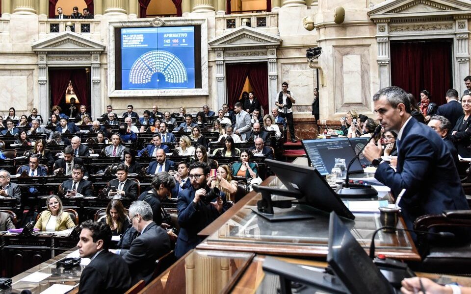 Diputados Ley Bases