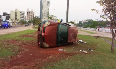 Demoran a joven que despistó y volcó alcoholizada en la costanera de Posadas