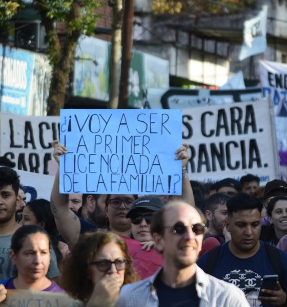 Tras la marcha federal, Milei vetó la ley de Financiamiento Universitario
