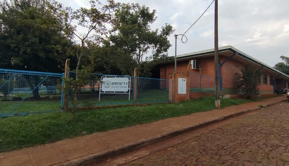 Escuelas de Montecarlo piden artículos de limpieza para las elecciones