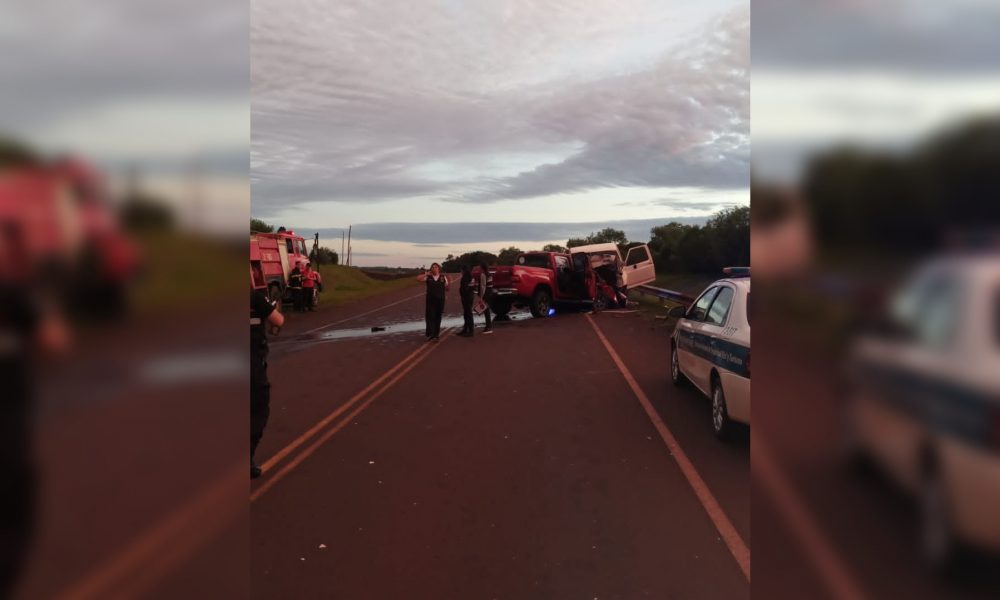 Un fallecido en el choque frontal de dos camionetas en Apóstoles imagen-6