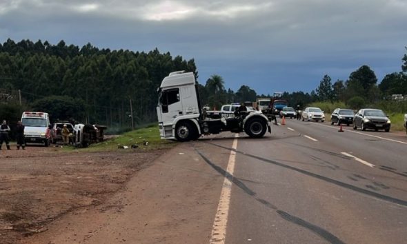 Conductor murió al chocar contra un camión en Dos de Mayo